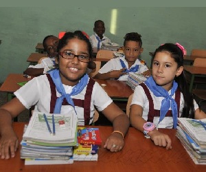 escolares Cuba
