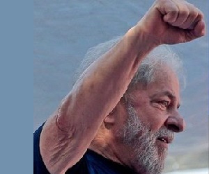 Lula-vs-Bolsonaro-580x326